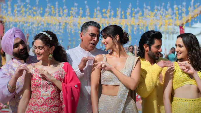 Khel Khel Mein: Akshay Kumar drops BTS remix of 'Tip Tip' with 'Hauli Hauli'