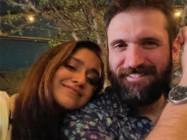 Ileana D'Cruz misses husband Michael Dolan, shares sweet post